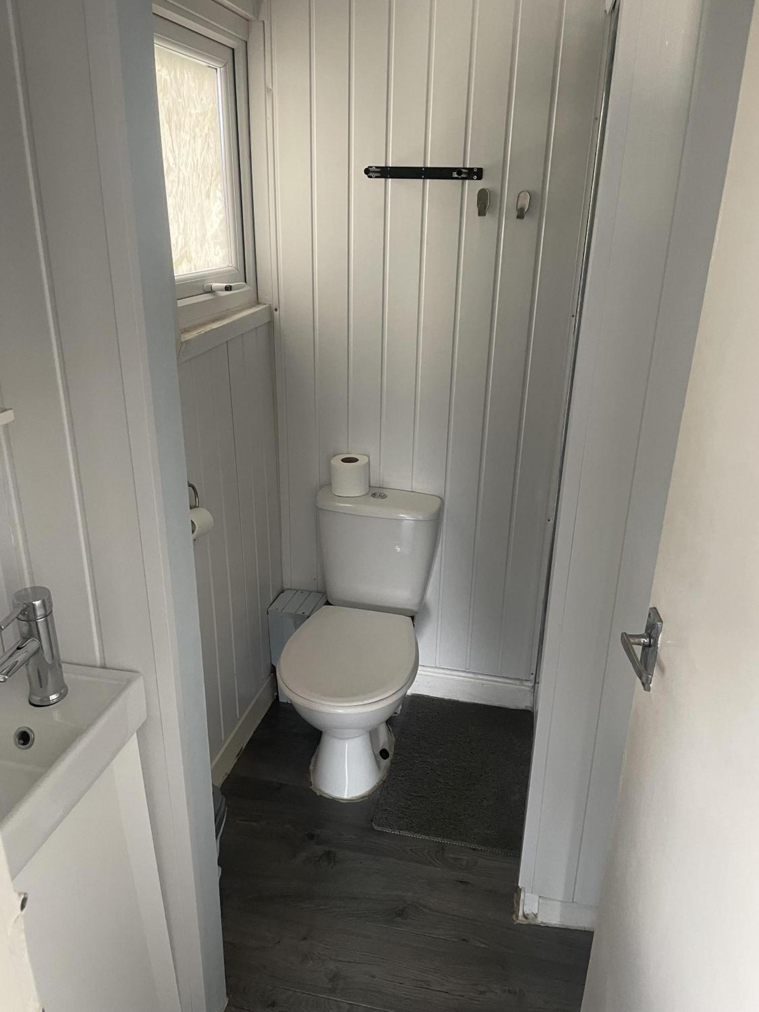 Charming Chalet Nestled In Heart Of Clarach Bay Aberystwyth Exterior foto